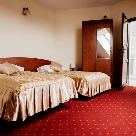 Hotel Groman Sekocin Exteriör bild