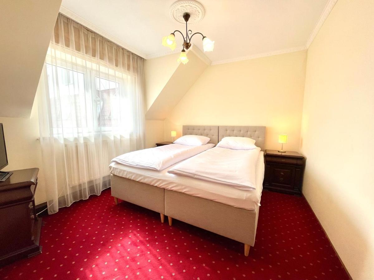 Hotel Groman Sekocin Exteriör bild